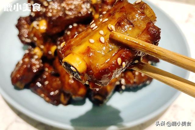 做糖醋菜，别忘了“料酒生抽醋糖水”口诀！保证酸甜酥嫩，浓又香